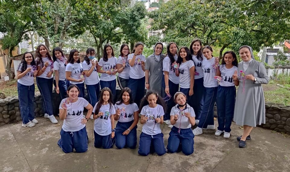 Niños, Niñas y Jóvenes Portadores de la Luz, Discípulos para Siempre